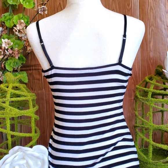 Express Top - Picture 2 of 5